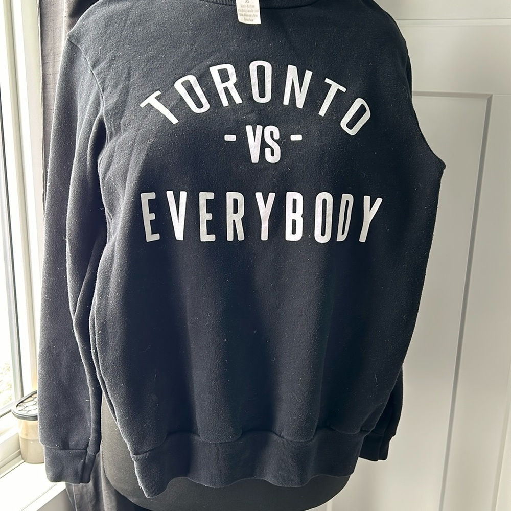 Sweatshirt